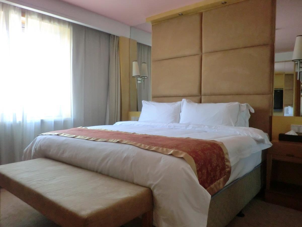 Vienna Hotel Shouti Beijing Bagian luar foto