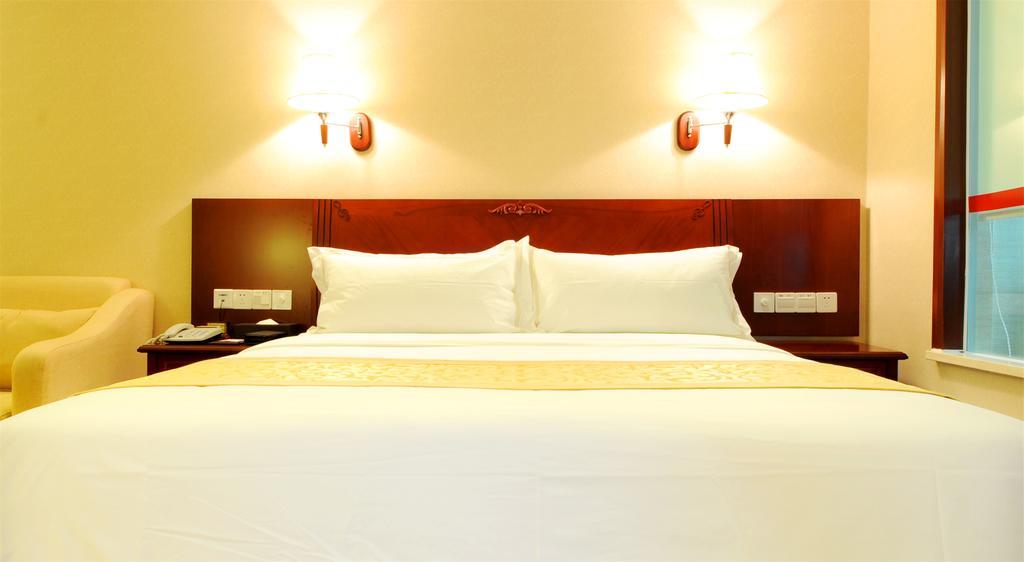 Vienna Hotel Shouti Beijing Bagian luar foto