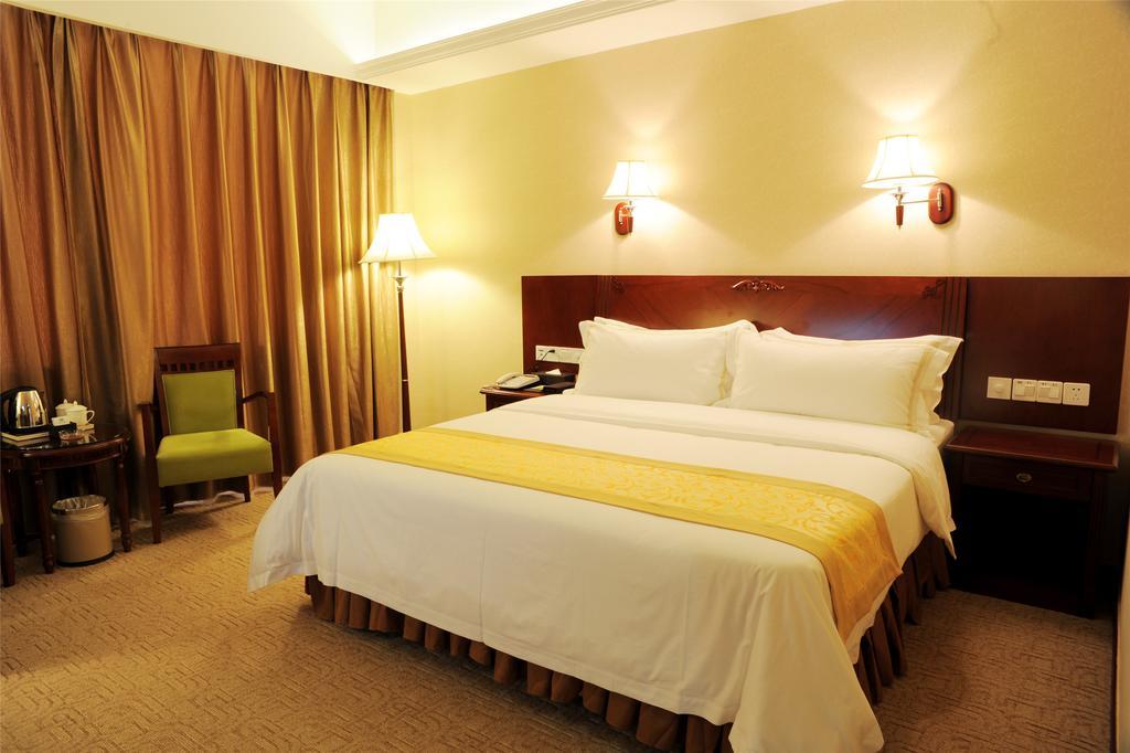 Vienna Hotel Shouti Beijing Bagian luar foto