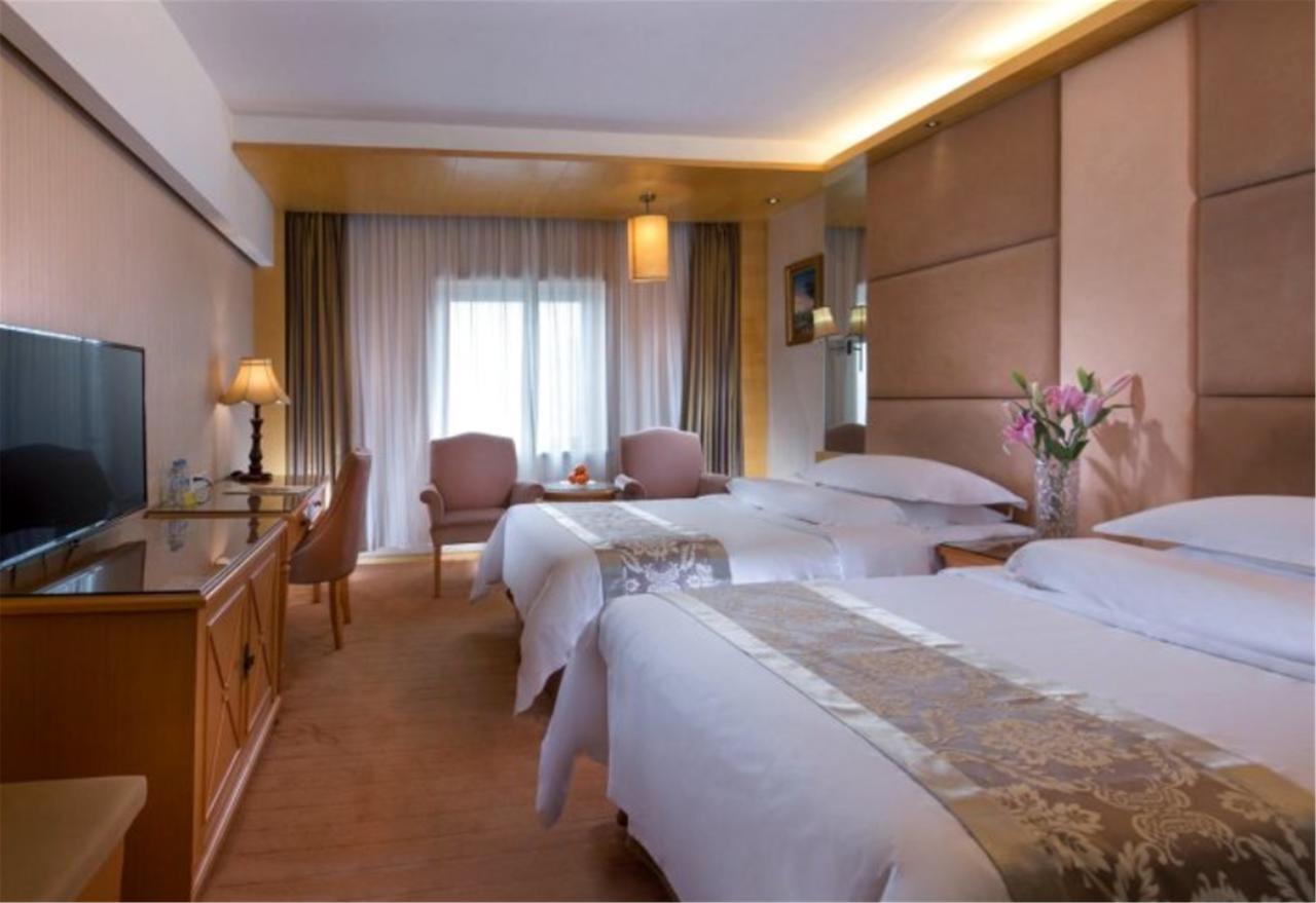 Vienna Hotel Shouti Beijing Bagian luar foto