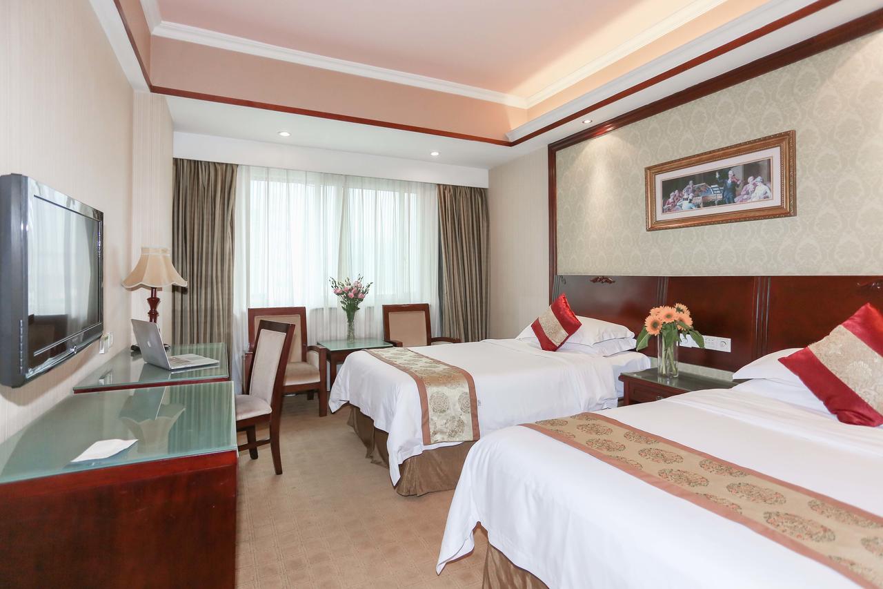 Vienna Hotel Shouti Beijing Bagian luar foto