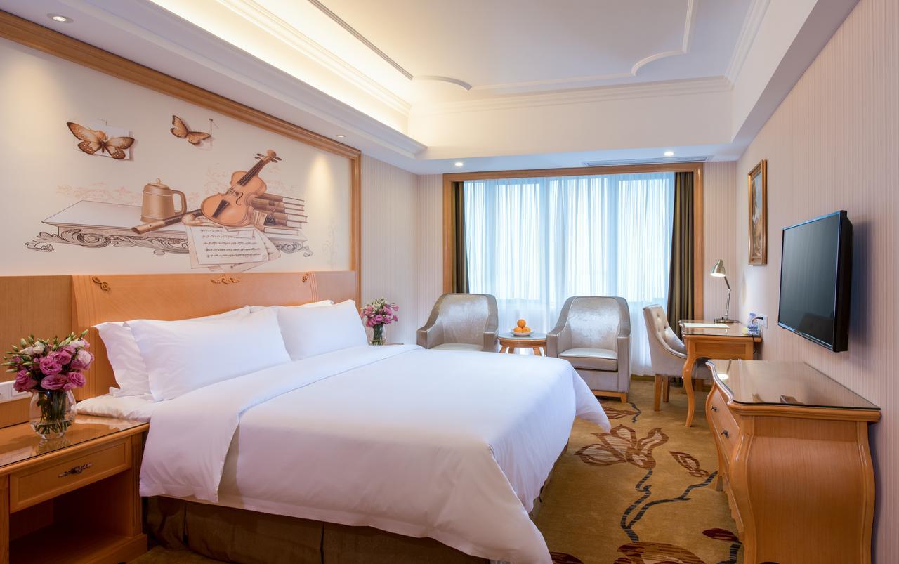 Vienna Hotel Shouti Beijing Bagian luar foto